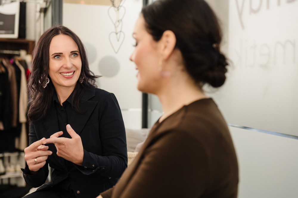 HuttaryMichaela_Business_20250324_067