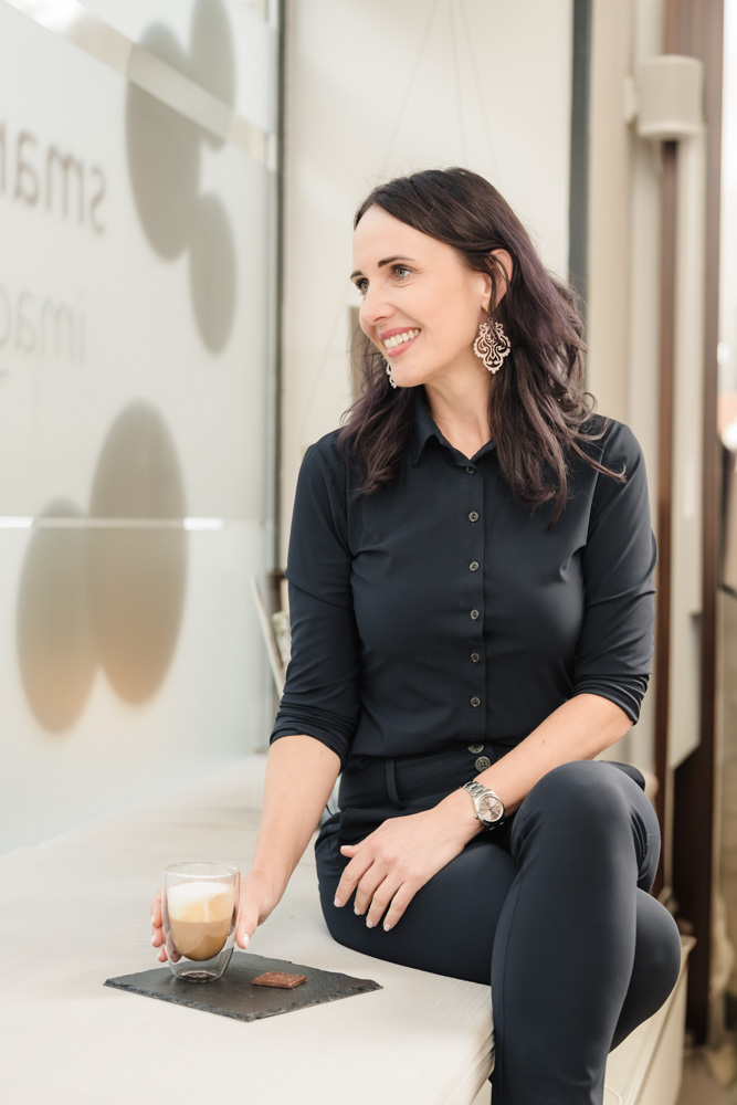 HuttaryMichaela_Business_20250324_123